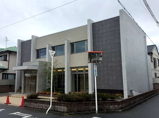 大阪堺市鉄筋コンクリート2階建医院完成