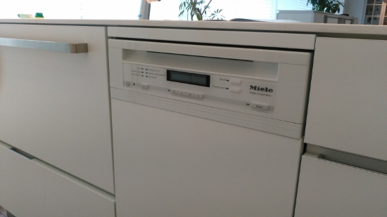 奥様に人気！ドイツ「Ｍｉｅｌｅ（ミーレ）」社製食器洗乾燥機