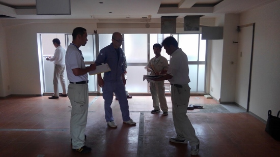 築38年のテナントビルでリノベーション 天井裏は新旧配管でいっぱい 三和建設のコンクリート住宅 ｂｌｏｇ