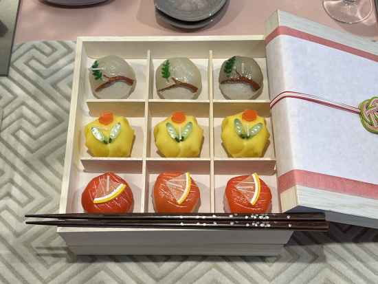 2022桜テーブル③手まり寿司のキャンドル